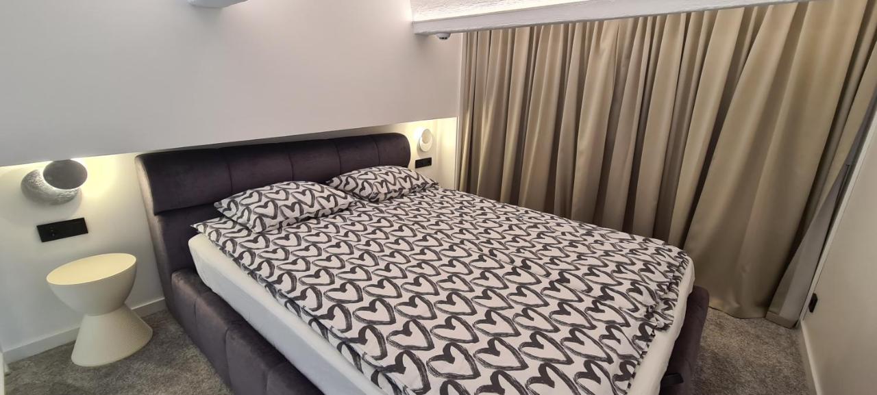 Stay In Kaunas & Radio City - Free Parking Ngoại thất bức ảnh