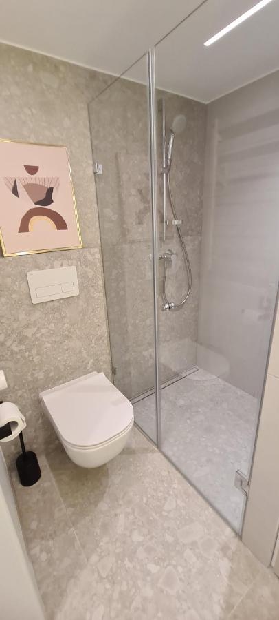 Stay In Kaunas & Radio City - Free Parking Ngoại thất bức ảnh